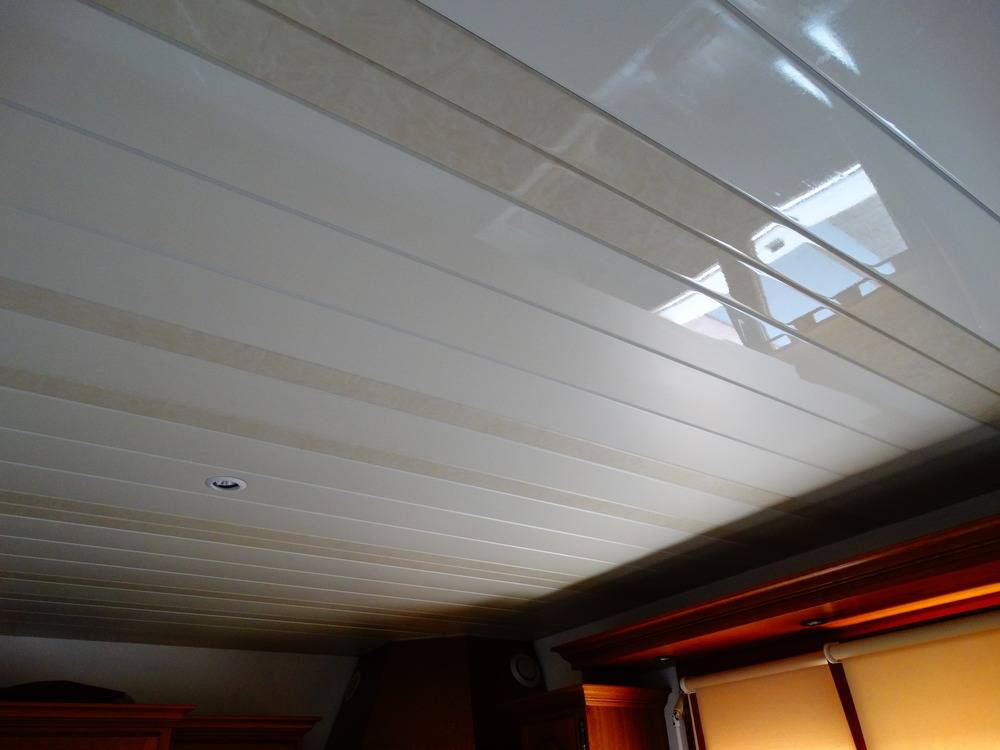 Lessivage- Nettoyage - plafond -lames-alu-cuisine-Saudheim  (42)