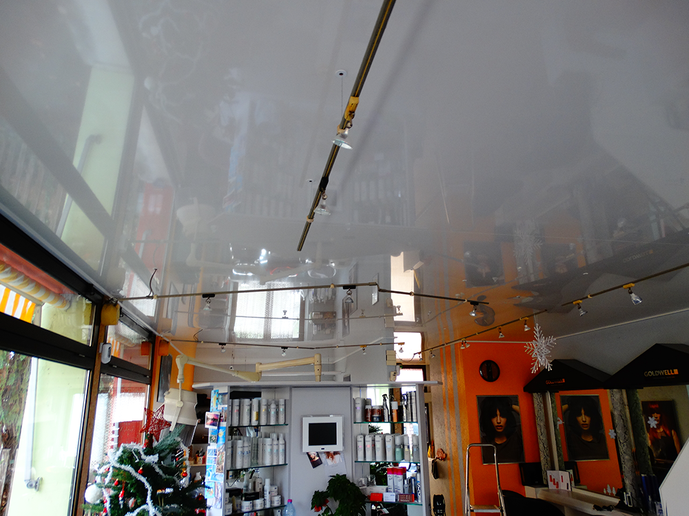 Lessivage- Nettoyage - plafond -tendu-PVC-salon-de-coiffure-ungersheim(90)