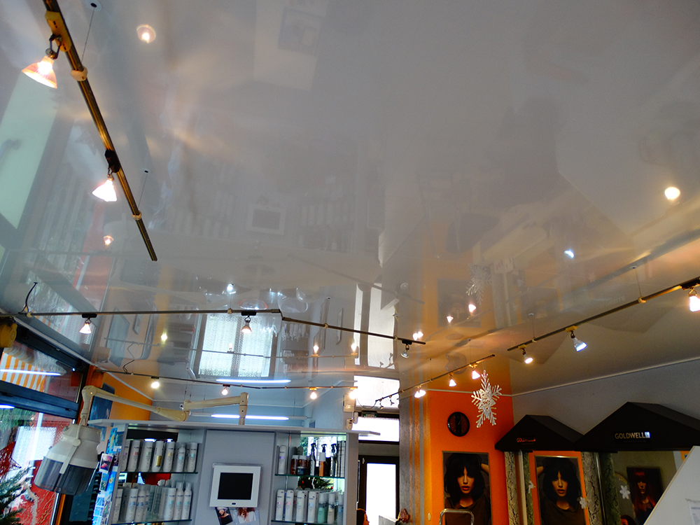 Lessivage- Nettoyage - plafond -tendu-PVC-salon-de-coiffure-ungersheim(95)