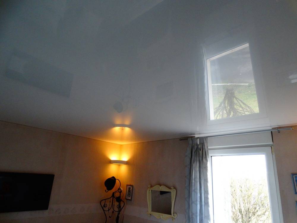 Lessivage- Nettoyage - plafond -tendu-PVC-salon-Masevaux (97)
