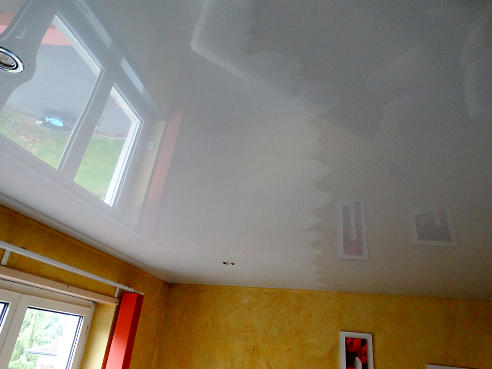 Lessivage- Nettoyage - plafond -tendu-PVC-chambre-salle-de-bain-salon-strasbourg (93)
