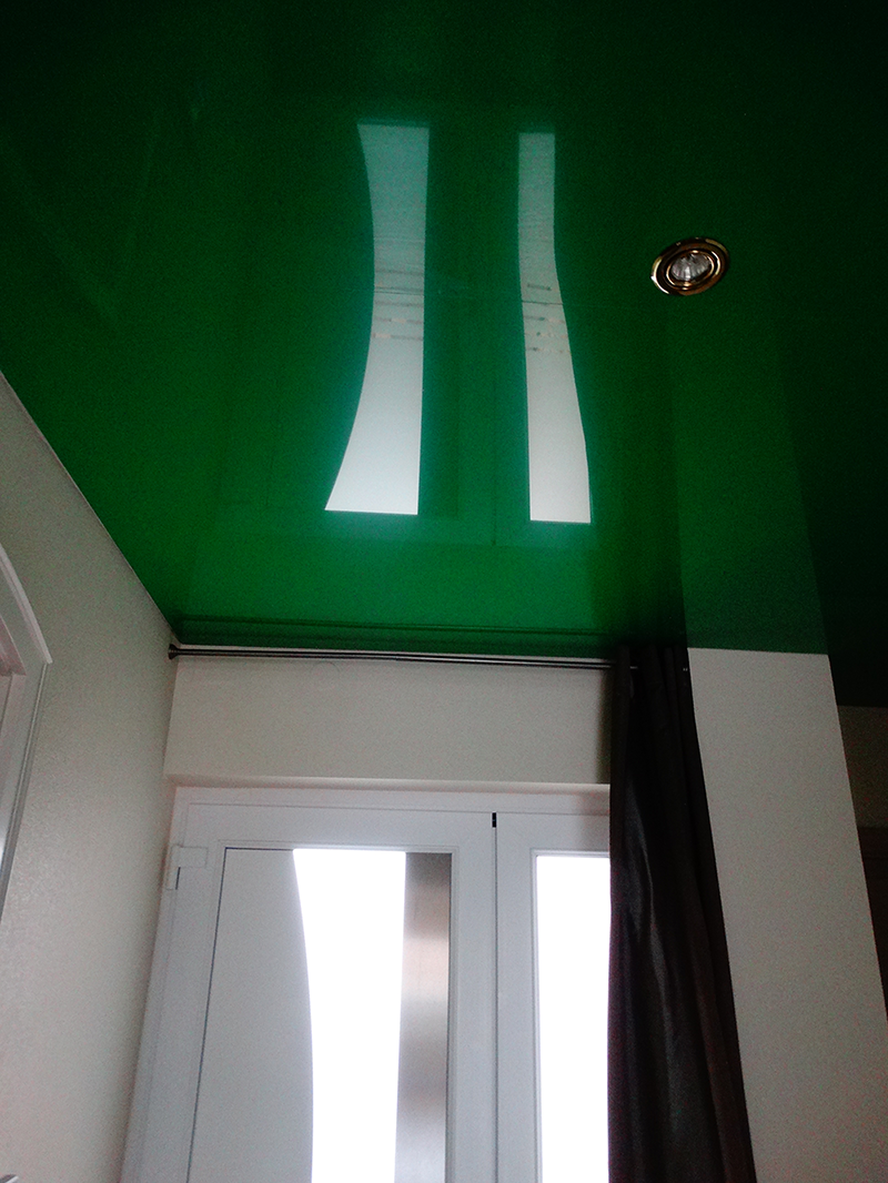 Lessivage- Nettoyage - plafond -tendu-PVC-couloir-Than (31)