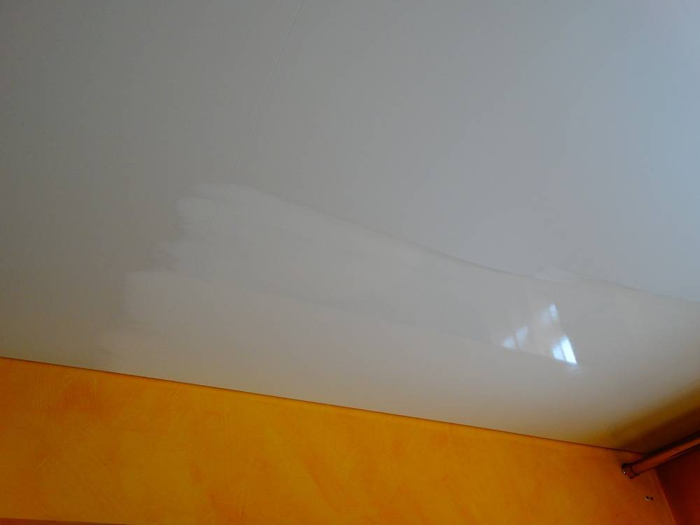 Lessivage- Nettoyage - plafond -tendu-couloir-Pfastatt-   (95)