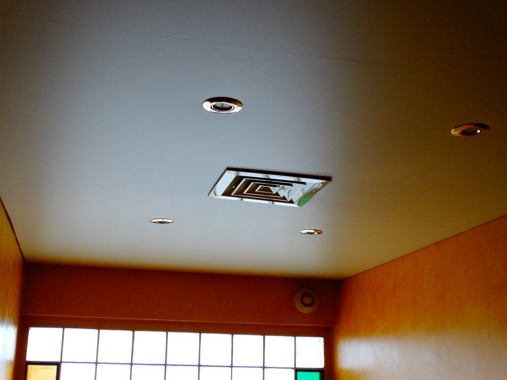 Lessivage- Nettoyage - plafond -tendu-couloir-Pfastatt-   (102)