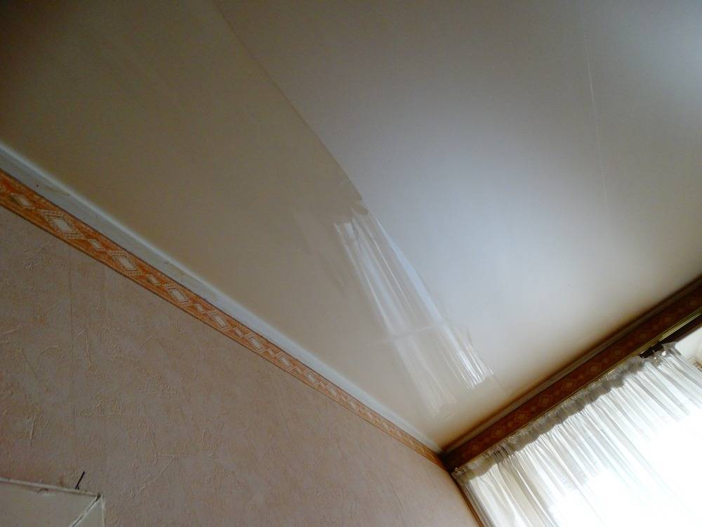 Lessivage- Nettoyage - plafond -tendu-PVC-salon-Mulhouse (28)
