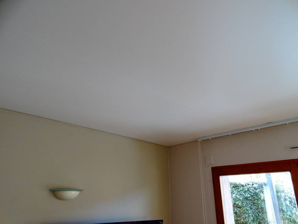 Lessivage- Nettoyage - plafond -tendu-PVC-salle-de-bain-couloir-salon-Waldighofen (211)