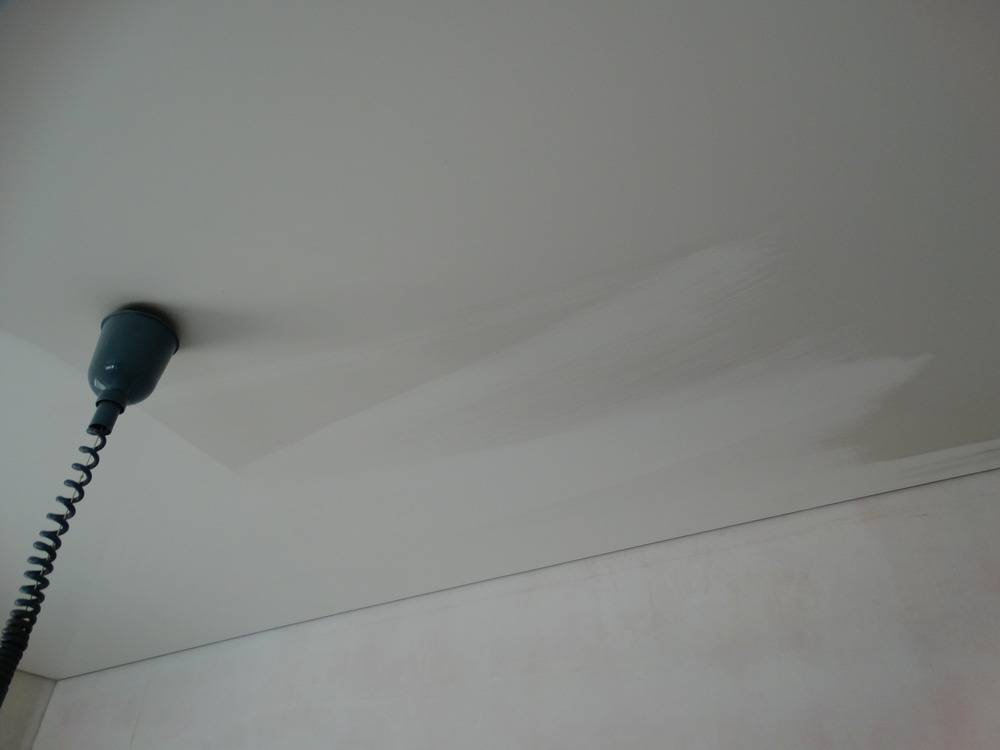 Lessivage- Nettoyage - plafond -tendu-PVC-cuisine-Strabourg(44)