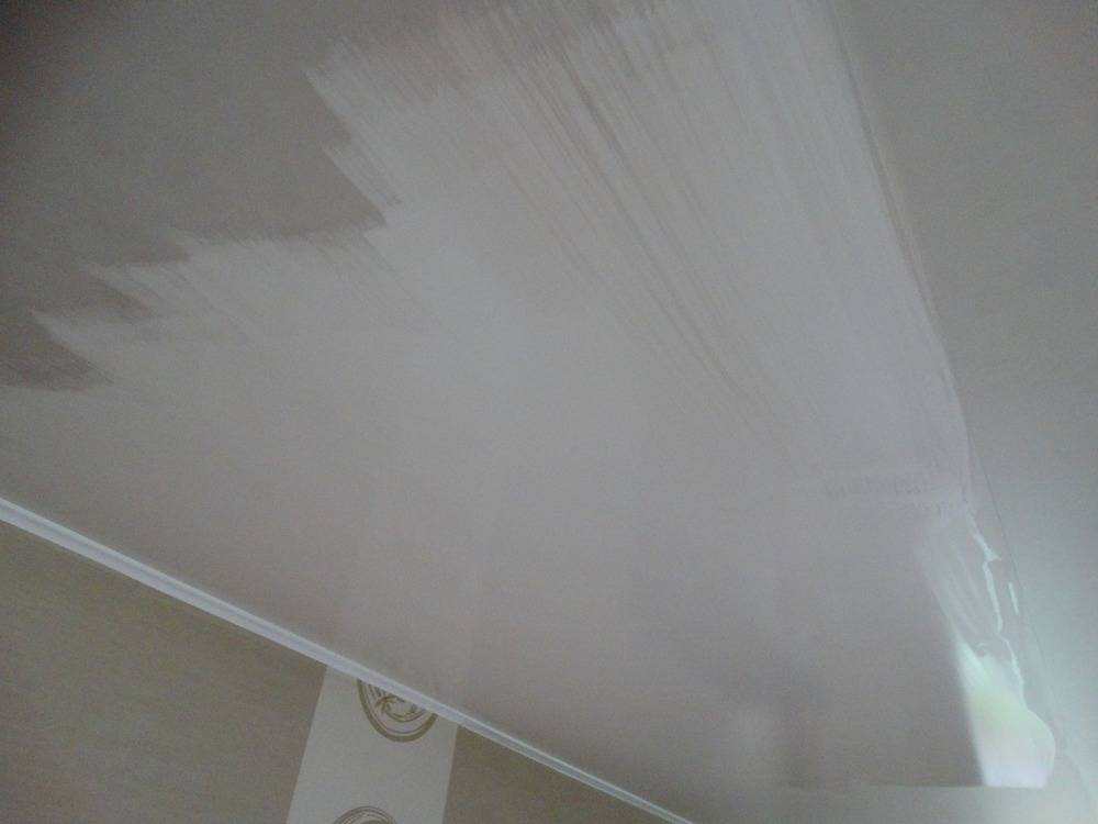 Lessivage- Nettoyage - plafond -tendu-PVC-salon-cuisine-Montbeliard(102)