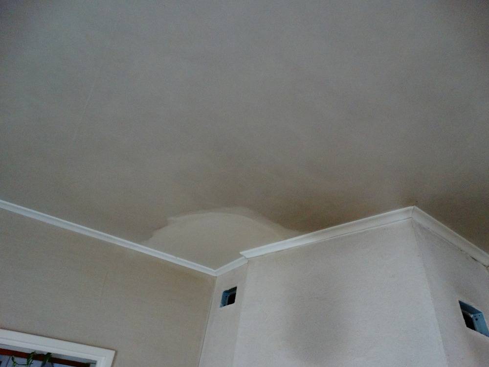 Lessivage- Nettoyage - plafond -tendu-PVC-salon-cuisine-Montbeliard(103)