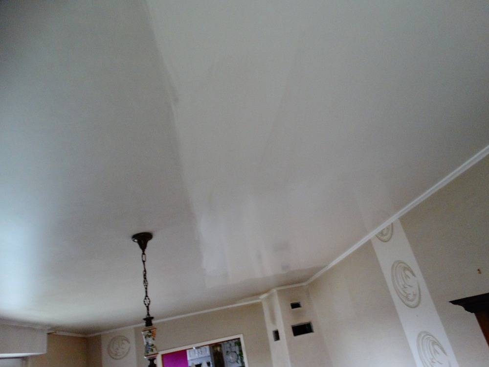 Lessivage- Nettoyage - plafond -tendu-PVC-salon-cuisine-Montbeliard(105)