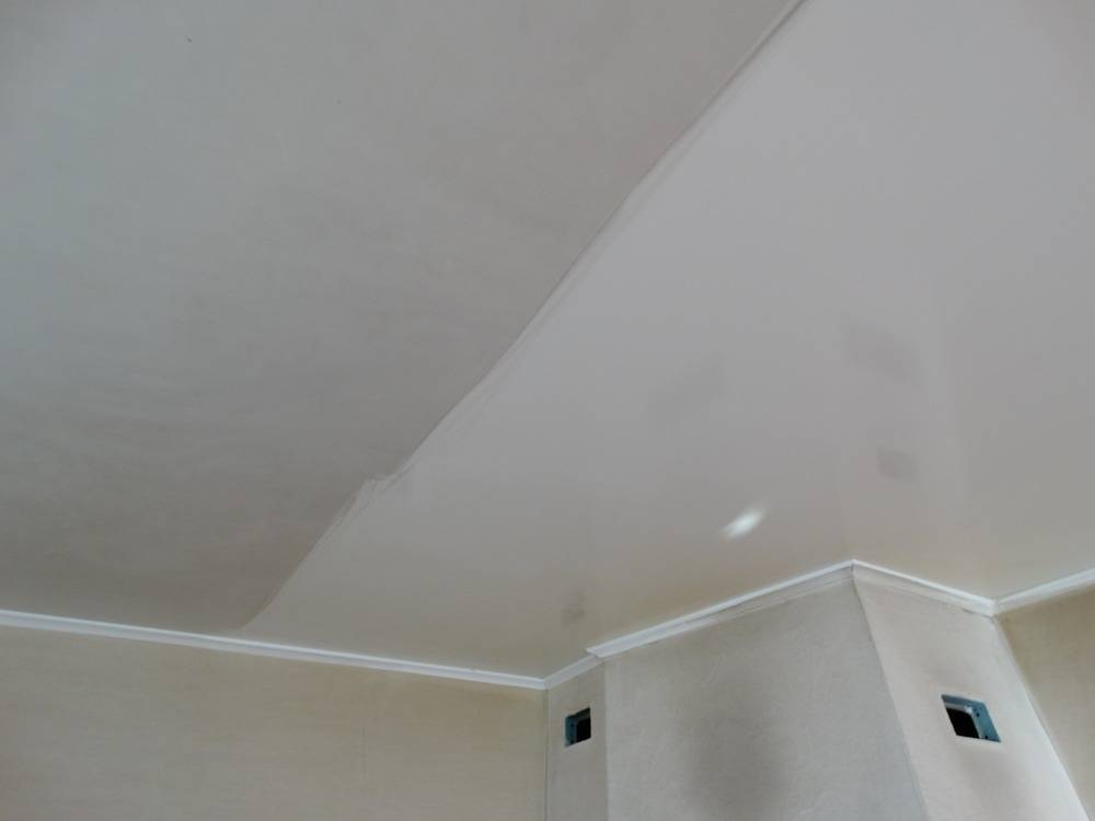 Lessivage- Nettoyage - plafond -tendu-PVC-salon-cuisine-Montbeliard(107)
