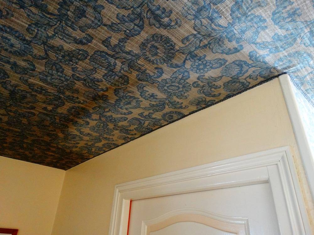 Lessivage- Nettoyage - plafond -tissus-salon-Belfort(50)